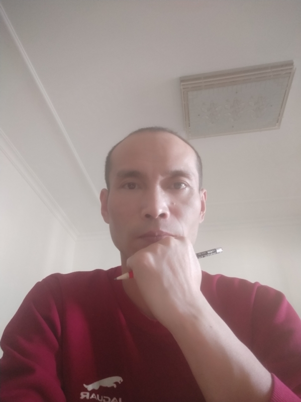 左边的第一张照片--河南残疾人相亲网