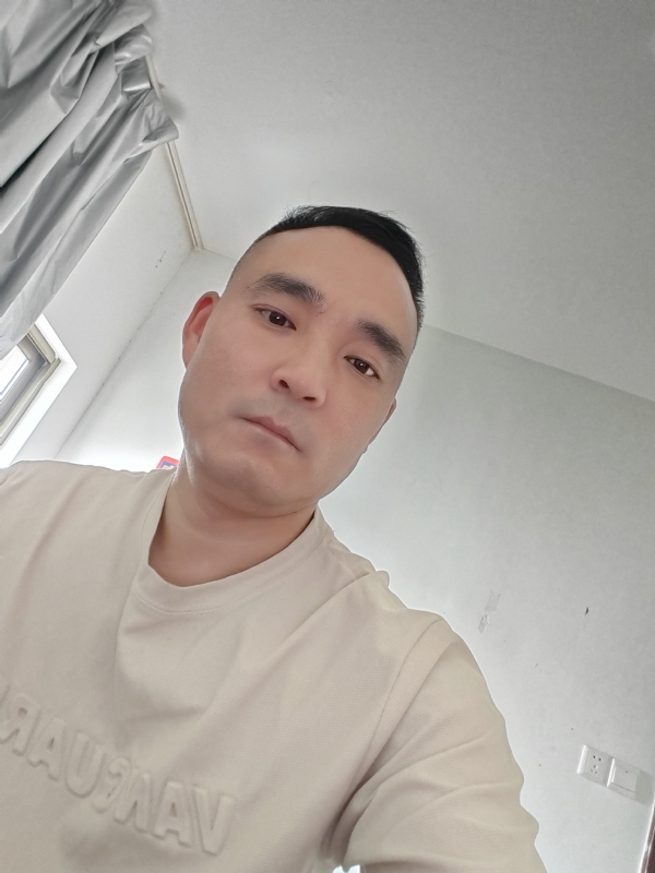 小锋的第一张照片--河南残疾人相亲网
